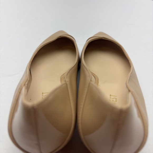 Nine West Nude Pointed Toe Low Wedge Size 7M - Picture 6 of 8
